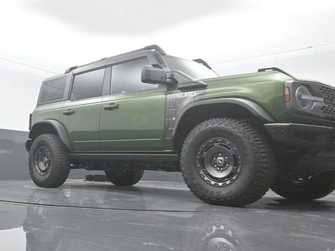 Used 2023 Ford Bronco Everglades image 17