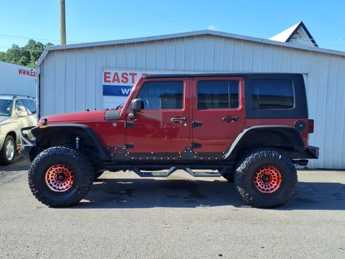 Used 2009 Jeep Wrangler Unlimited X AWD/4WD image 3