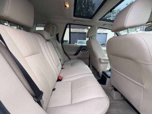 Used 2013 Land Rover LR2 HSE AWD/4WD image 12