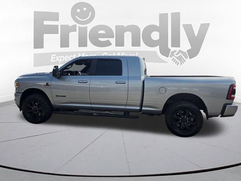 Used 2024 RAM 2500 Laramie w/ Night Edition AWD/4WD image 8