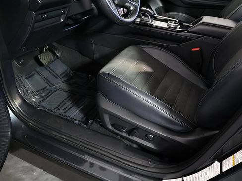 Used 2025 Mitsubishi Outlander SE FWD image 27