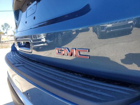 New 2026 GMC Yukon XL Denali image 7