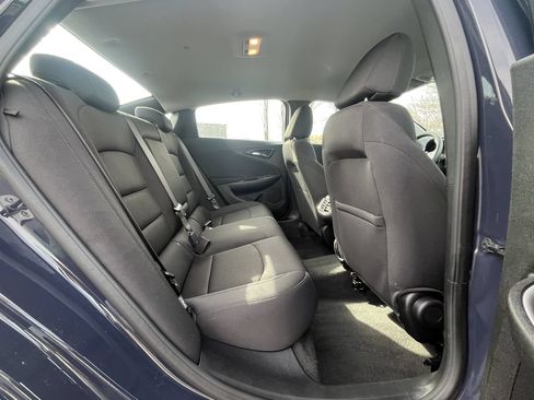 Certified 2025 Chevrolet Malibu LT FWD image 21