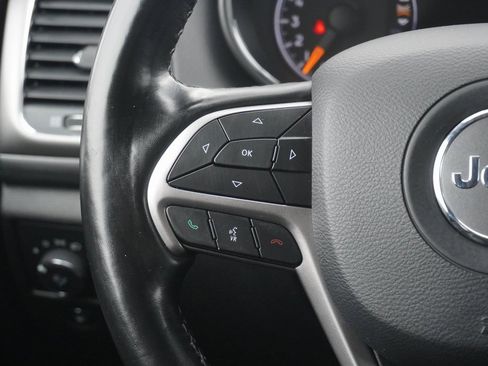 Used 2020 Jeep Grand Cherokee Altitude image 15