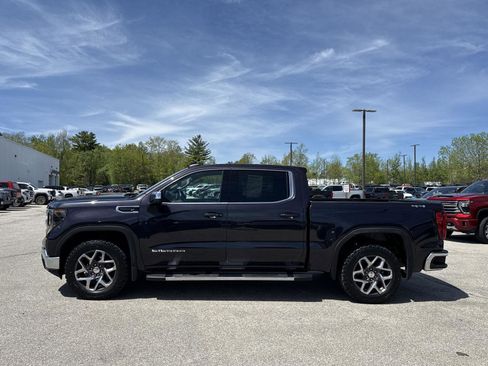 Used 2023 GMC Sierra 1500 SLE AWD/4WD image 3