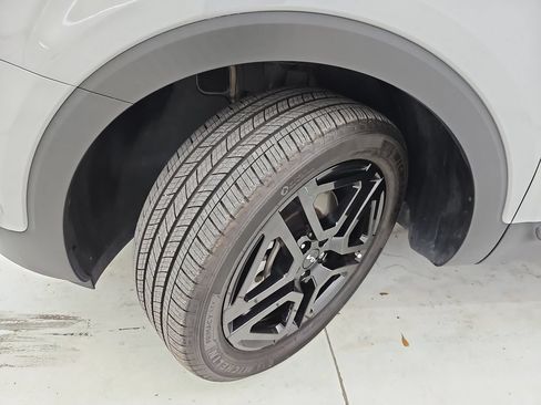 Used 2024 Kia Telluride EX X-Line AWD/4WD image 48