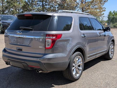 Used 2014 Ford Explorer XLT w/ Equipment Group 202A AWD/4WD image 5