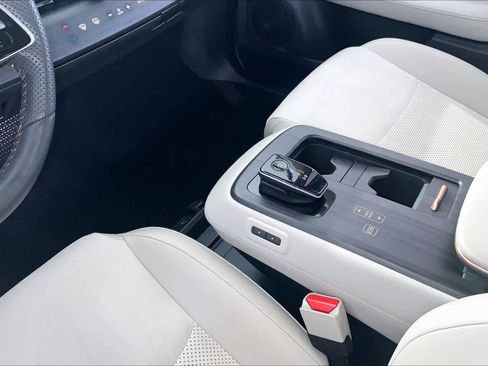 Certified 2024 Nissan Ariya ENGAGE+ image 13