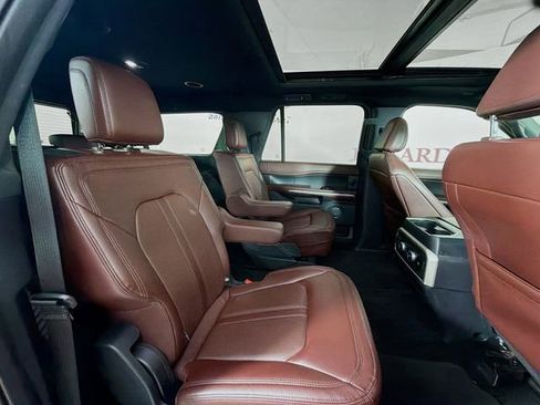 Used 2022 Ford Expedition Max Limited RWD image 35