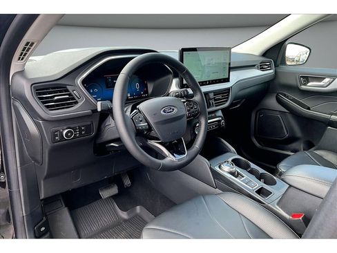 Used 2025 Ford Escape SE w/ PHEV Premium Package FWD image 16
