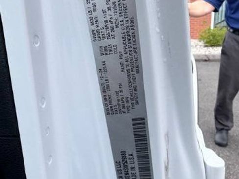 Certified 2025 Jeep Wrangler Unlimited Sahara AWD/4WD image 17