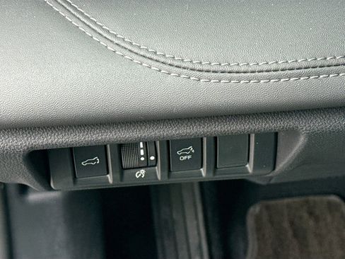 Used 2024 Subaru Outback Limited image 10