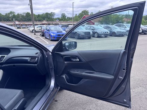 Used 2017 Honda Accord LX image 16