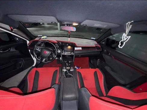 Used 2019 Honda Civic Type R image 9