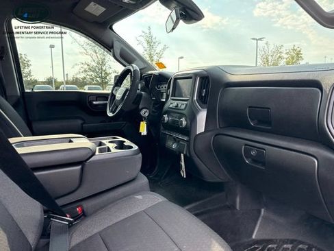 Used 2022 GMC Sierra 1500 Pro w/ Sierra Value Package AWD/4WD image 9