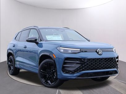 New 2025 Volkswagen Tiguan SE R-Line
