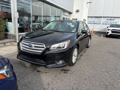 Used 2017 Subaru Legacy 2.5i Premium image 2