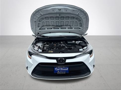 Used 2023 Toyota Corolla LE FWD image 4