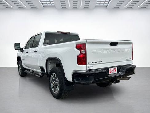 Used 2025 Chevrolet Silverado 2500 Custom w/ Custom Value Package AWD/4WD image 6
