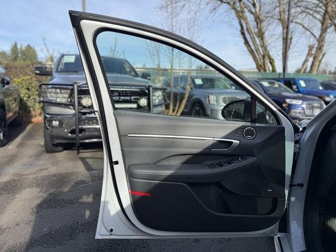 Used 2021 Hyundai Sonata Limited image 22