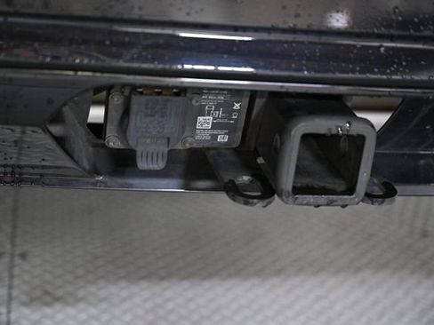 Used 2022 Volkswagen Atlas SEL Premium image 15