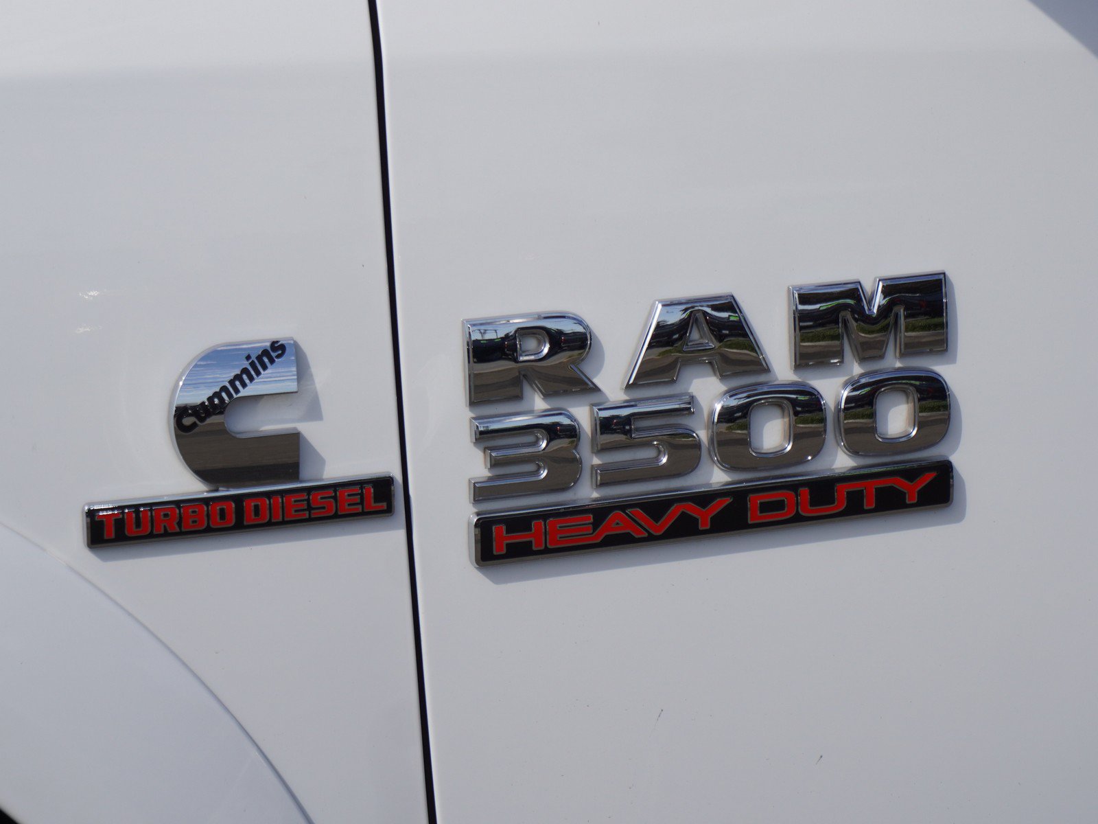 Used 2016 RAM 3500 Laramie AWD/4WD image 9