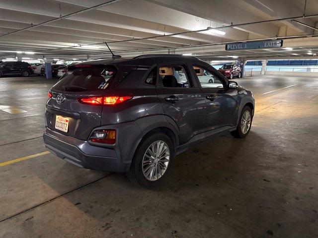 Used 2018 Hyundai Kona SEL w/ SEL Tech Package 02 FWD image 3