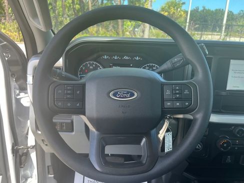 New 2026 Ford F250 XL w/ XL Chrome Package RWD image 8