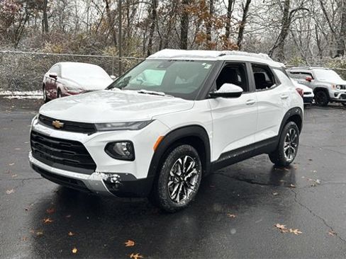 Used 2022 Chevrolet TrailBlazer LT w/ Convenience Package image 38
