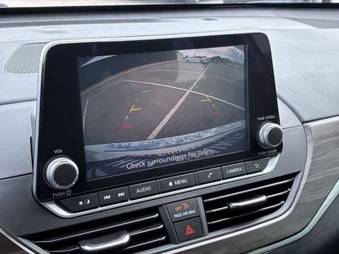 Used 2023 Nissan Altima 2.5 SV FWD image 30