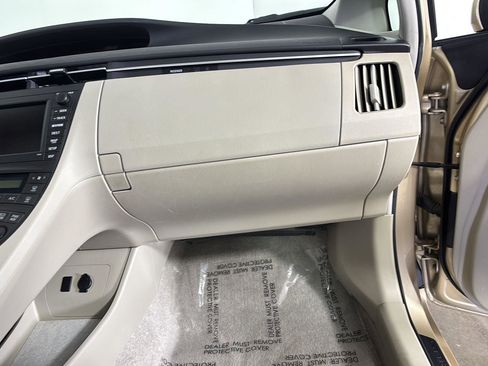 Used 2010 Toyota Prius Two image 21