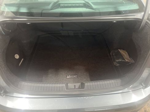 Used 2021 Volkswagen Jetta R-Line w/ R-Line Cold Weather Package image 4