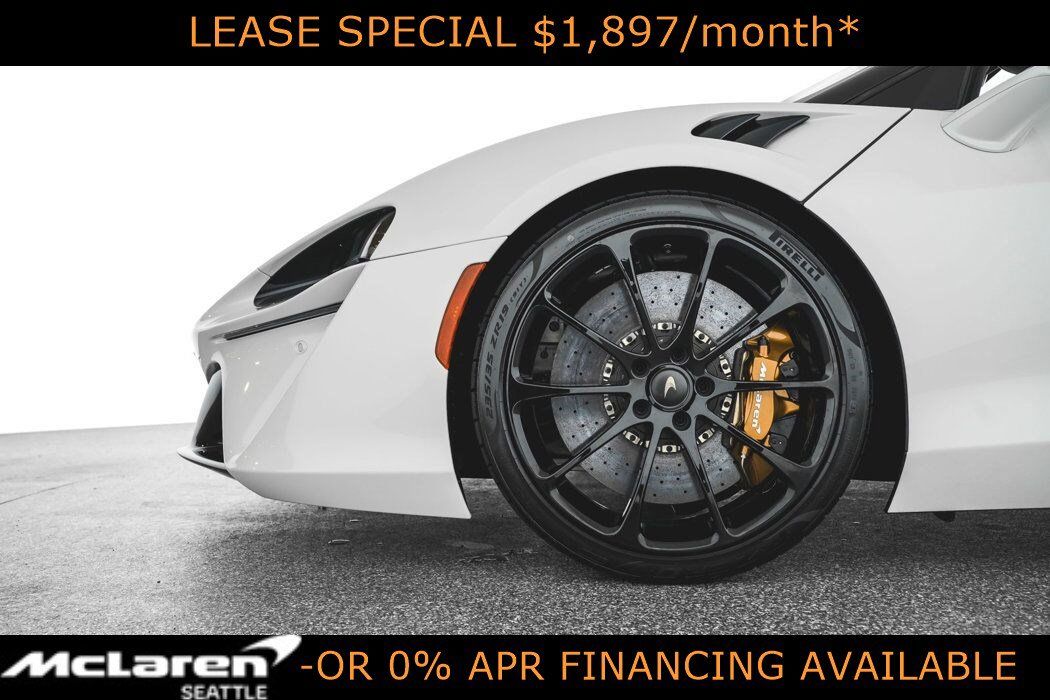 Used 2025 McLaren Artura Spider RWD image 48