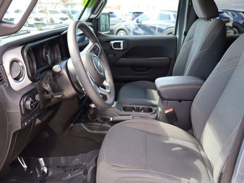 Used 2025 Jeep Wrangler Unlimited Sahara w/ Safety Group image 11