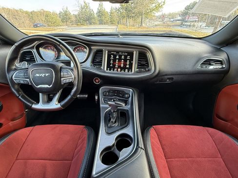 Used 2016 Dodge Challenger SRT Hellcat image 22