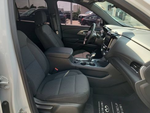 Used 2023 Chevrolet Traverse LT w/ Midnight/Sport Edition AWD/4WD image 27