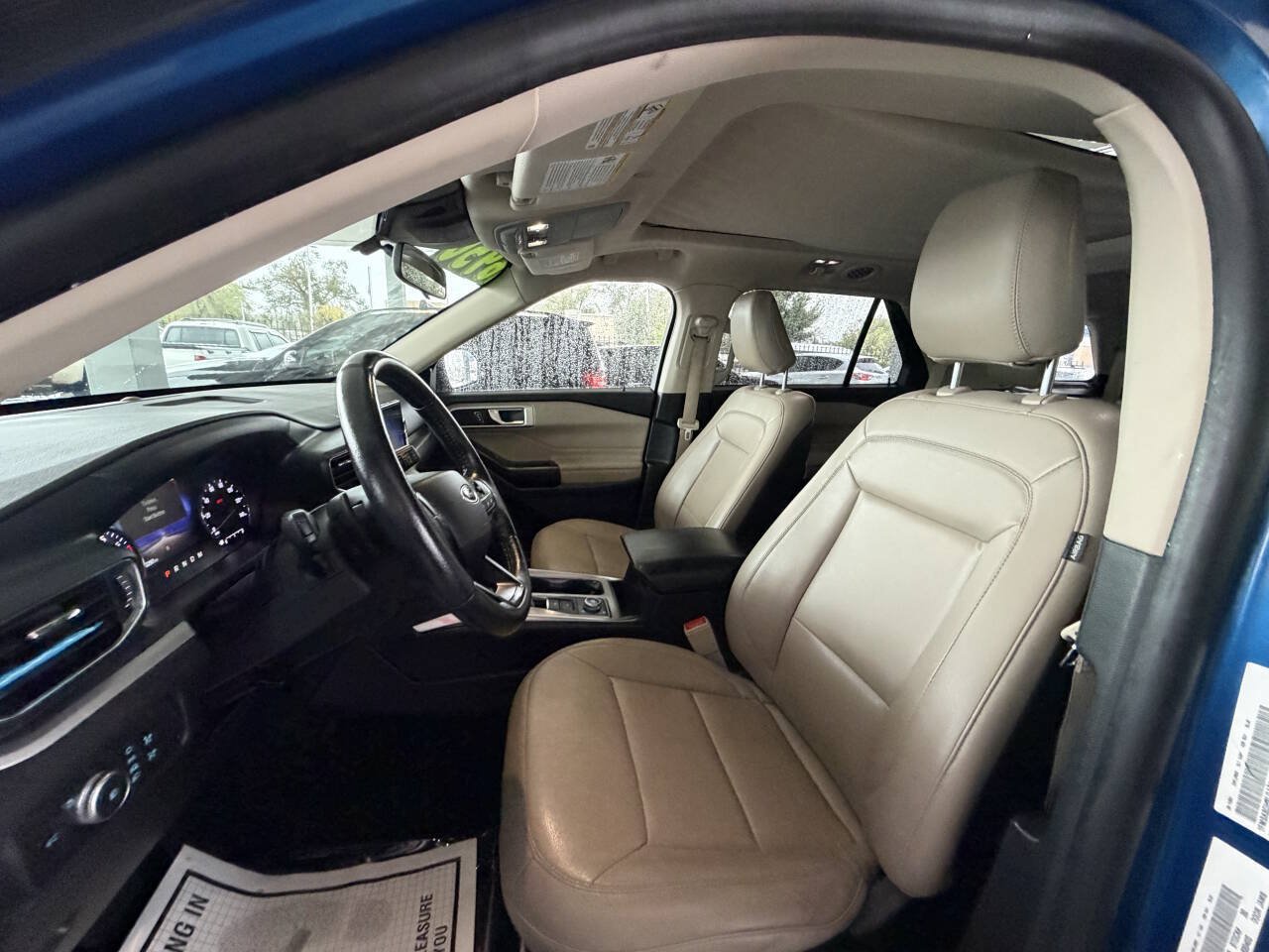 Used 2020 Ford Explorer XLT w/ Equipment Group 202A AWD/4WD image 9