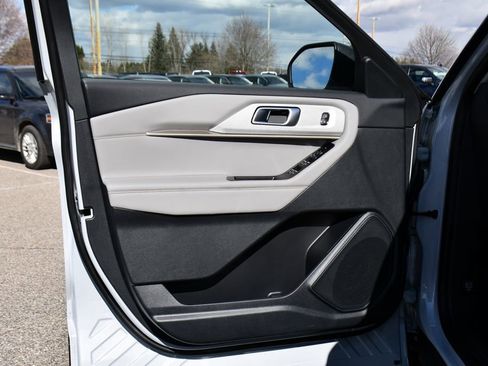 New 2026 Ford Explorer Active w/ Active Comfort Package image 24