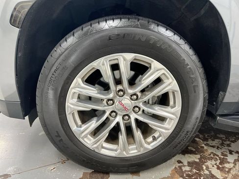 Used 2022 GMC Yukon XL SLT w/ SLT Premium Package AWD/4WD image 29