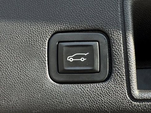 Used 2019 GMC Terrain SLT w/ Preferred Package image 34