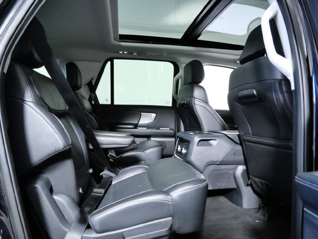 Used 2025 Ford Expedition Max Platinum AWD/4WD image 13