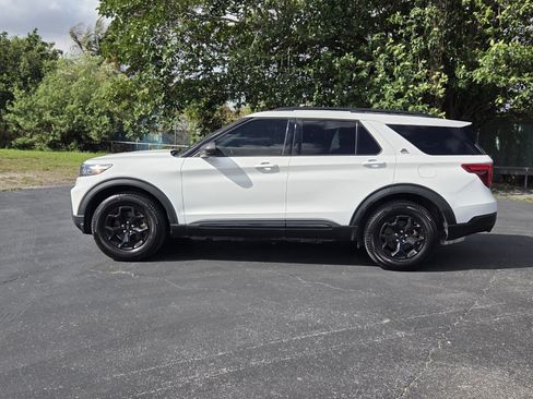 Used 2022 Ford Explorer Timberline AWD/4WD image 2