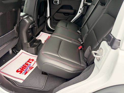 New 2026 Jeep Wrangler Unlimited Rubicon 392 image 10