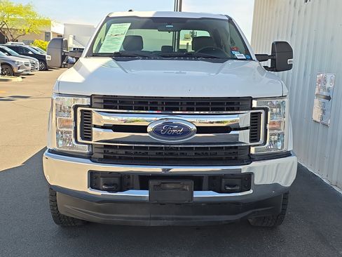 Used 2019 Ford F250 XLT w/ FX4 Off-Road Package image 2