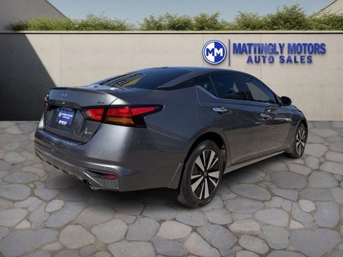 Used 2021 Nissan Altima 2.5 SL image 3