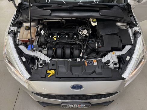 Used 2017 Ford Focus SE FWD image 7