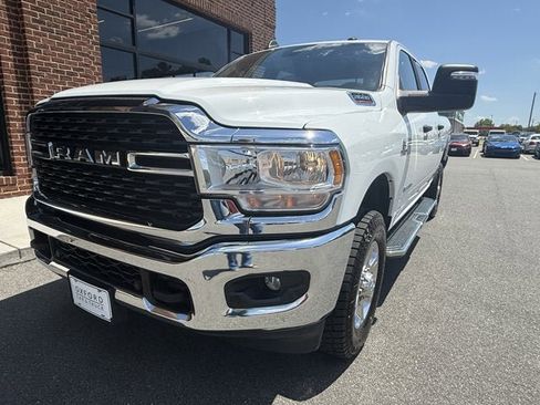 Used 2024 RAM 2500 Big Horn AWD/4WD image 10