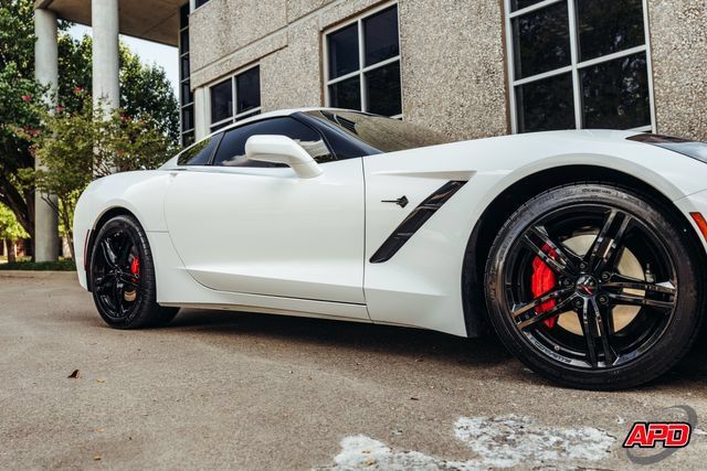 Used 2017 Chevrolet Corvette Stingray Coupe w/ Carbon Flash Badge Package RWD image 30
