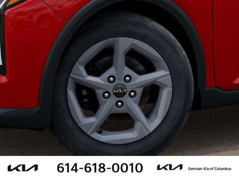 New 2025 Kia K4 LXS image 12