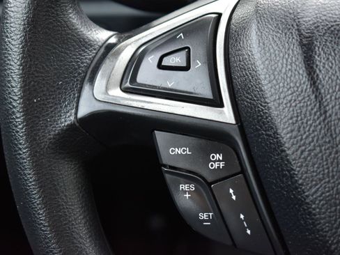 Used 2020 Ford Fusion SE FWD image 13
